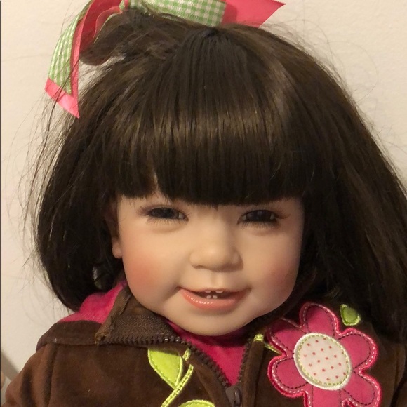 Meet your Posher, Alexandra - Picture 1 of 1